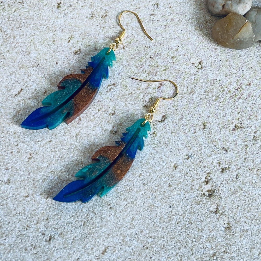 Handmade fashion feather earrings